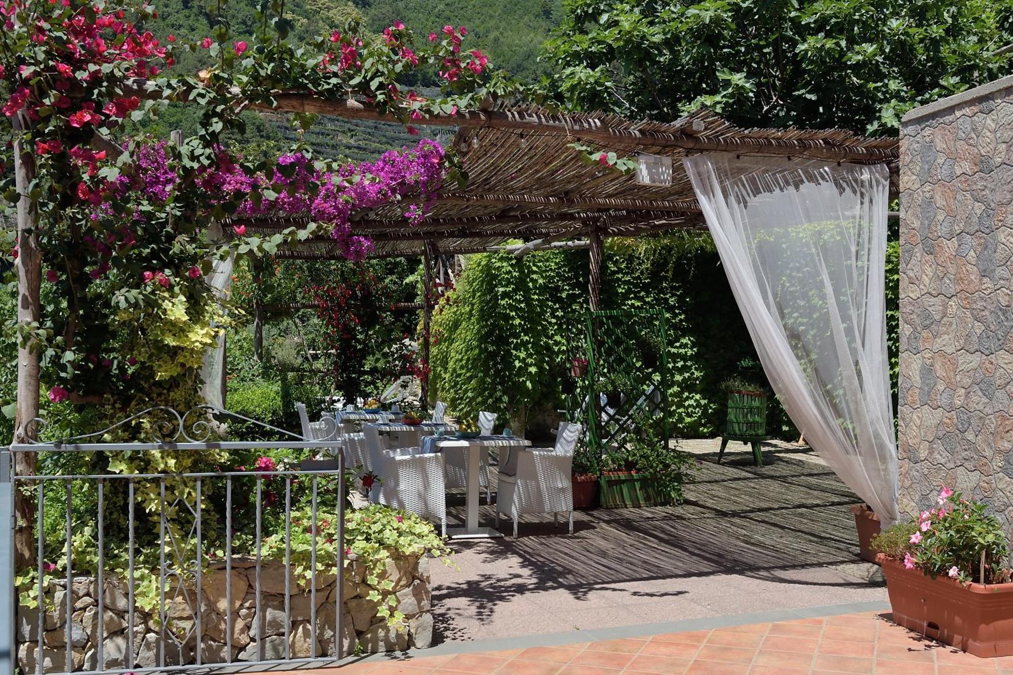Aquarius Maiori B&B Екстер'єр фото